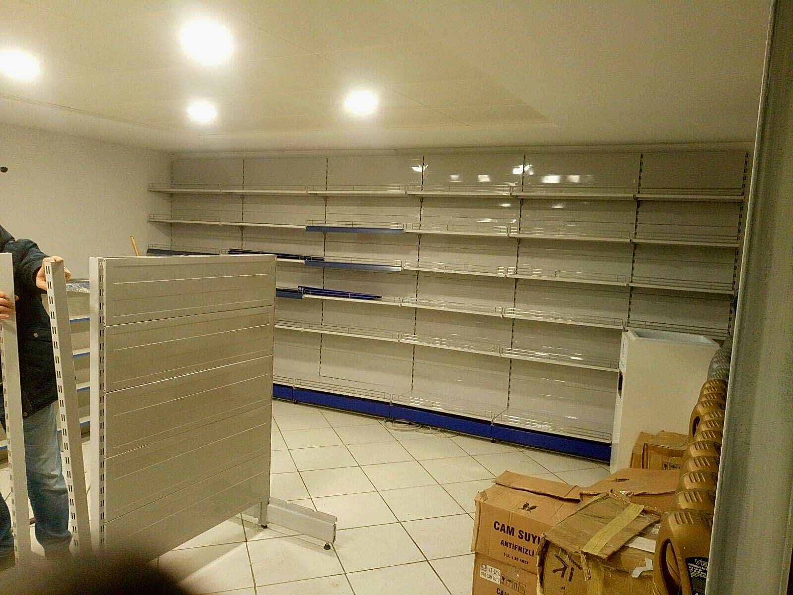 Market Raf Sistemleri